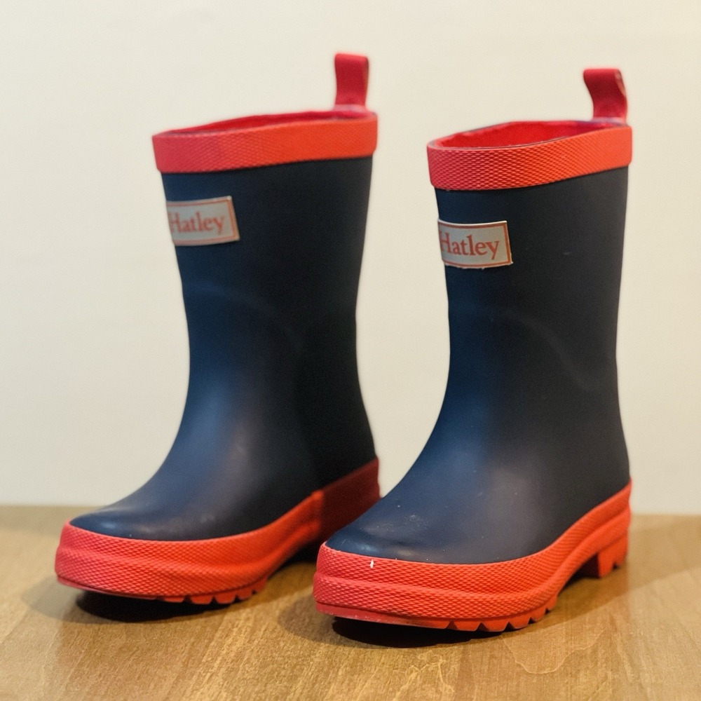 Hatley‎ Classic Children's Rubber Rain Boots, Size 7 Matte Navy Blue & Red Kids